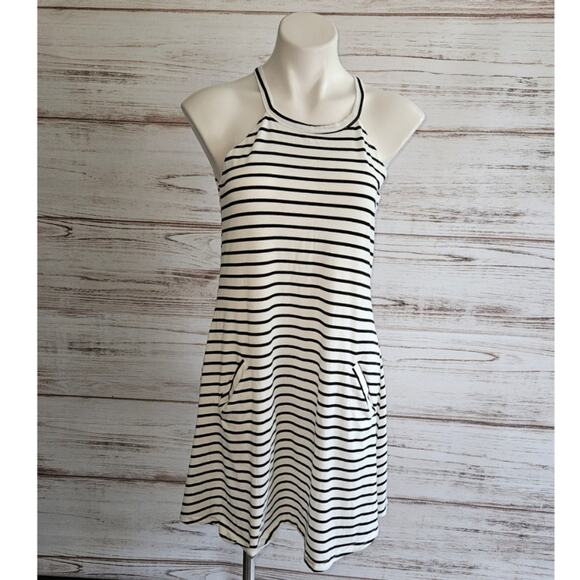 PatPat Dresses & Skirts - Patpat White And Black Stripe Halter Dress sz Small
